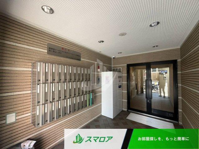 福岡市中央区高砂２丁目の賃貸マンションのエントランス