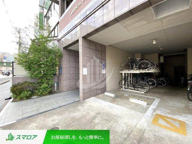 福岡市中央区大宮２丁目の賃貸マンションの駐車場