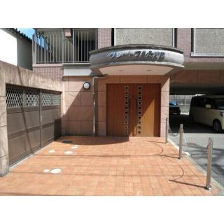 福岡市博多区比恵町の賃貸マンションのエントランス