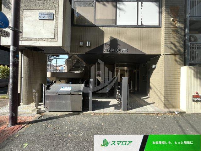 福岡市南区高宮３丁目の賃貸マンションのエントランス