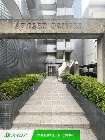 福岡市中央区那の川２丁目の賃貸マンションのエントランス