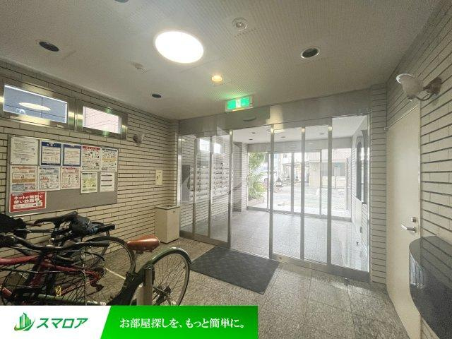福岡市中央区平尾５丁目の賃貸マンションのロビー