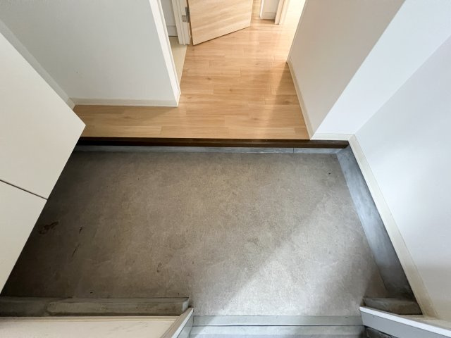 クレセントガーデン B棟の内装