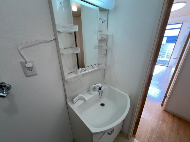 クレセントガーデン B棟の収納