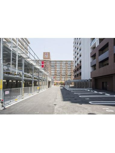 福岡市博多区築港本町の賃貸マンションの駐車場