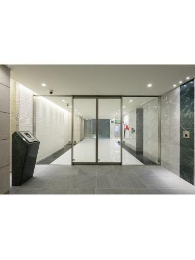 福岡市博多区東光２丁目の賃貸マンションのロビー
