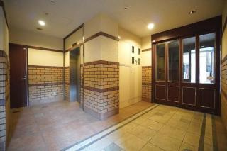 福岡市中央区平尾２丁目の賃貸マンションのロビー