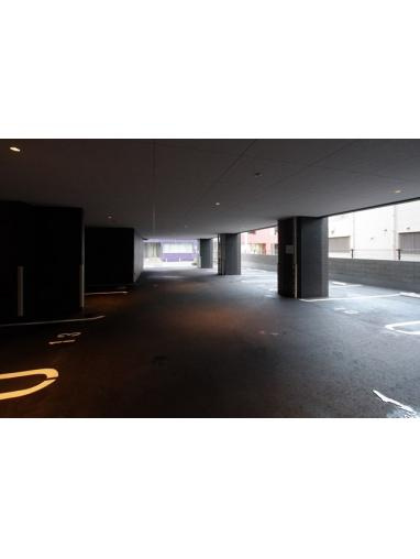 福岡市博多区山王１丁目の賃貸マンションの駐車場