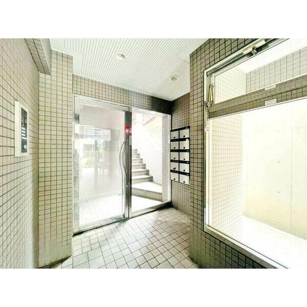 福岡市南区大橋２丁目の賃貸マンションのロビー