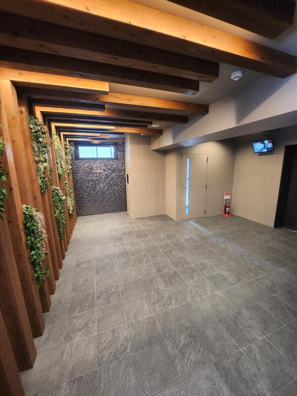福岡市博多区吉塚６丁目の賃貸マンションのロビー