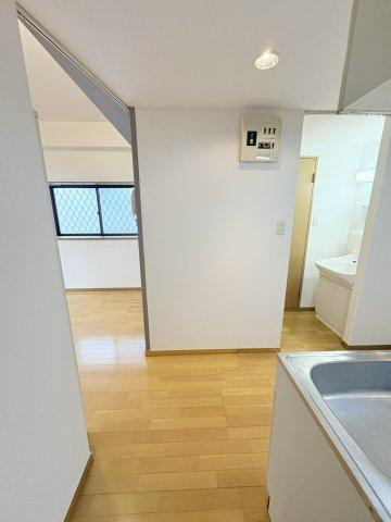 福岡市博多区博多駅前１丁目の賃貸マンションのエントランス