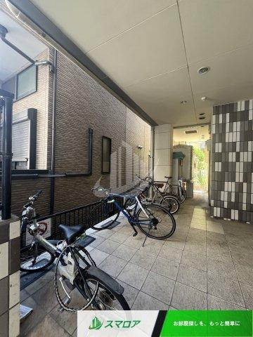 福岡市中央区大宮１丁目のアパートのロビー
