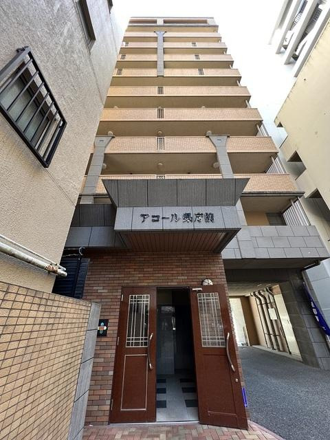福岡市博多区千代１丁目の賃貸マンションのエントランス