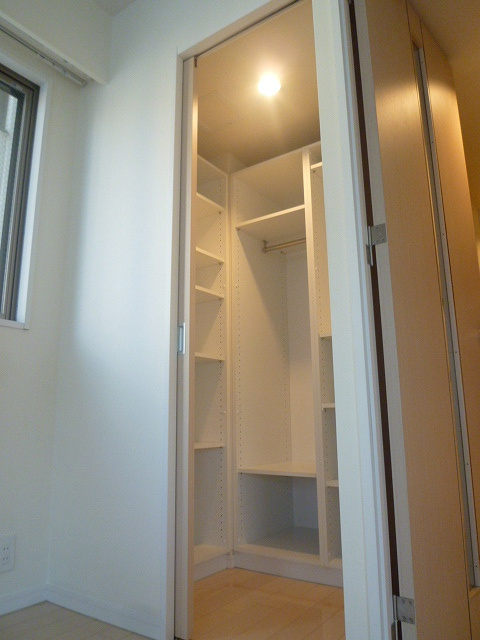 ジークレフ神戸元町の収納|ちょっとした収納スペースも充実しています