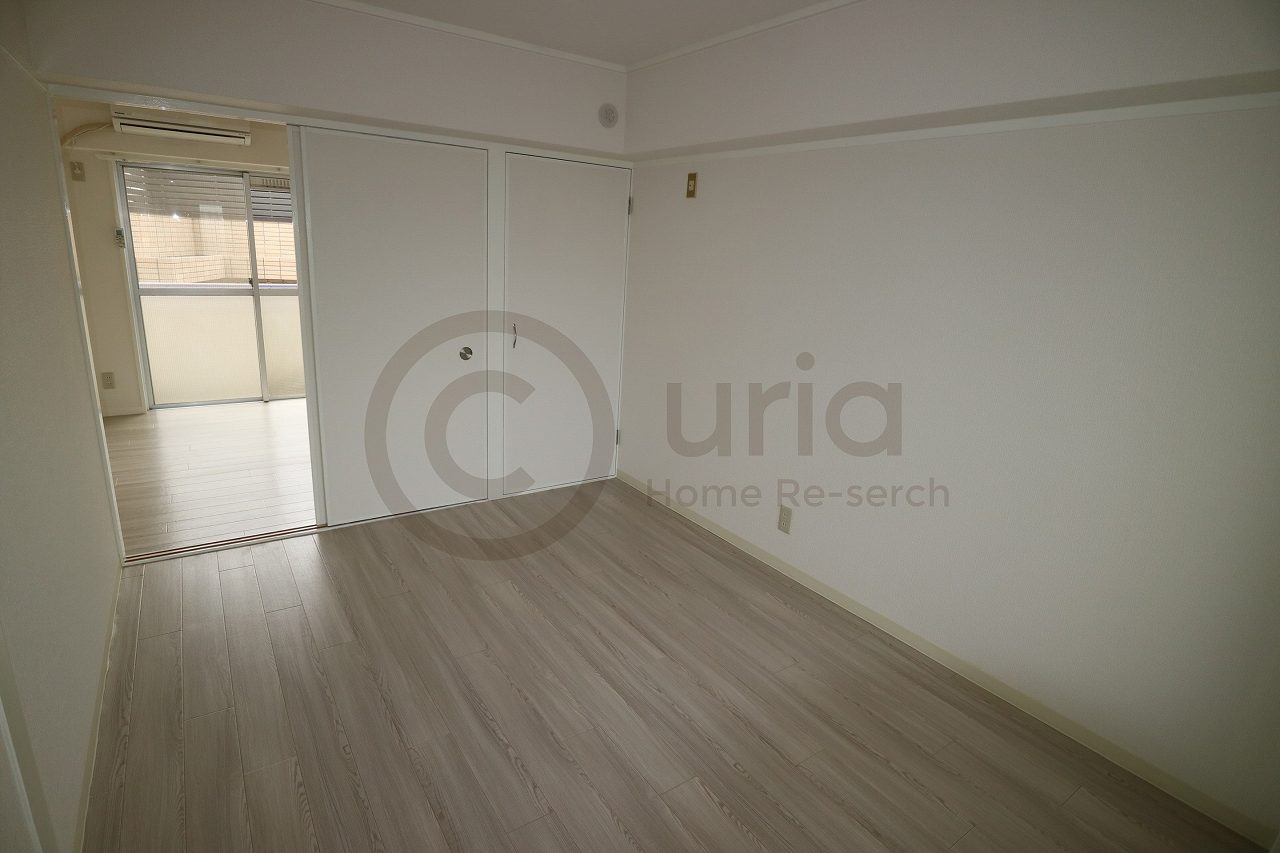 反高苑の居間・リビング