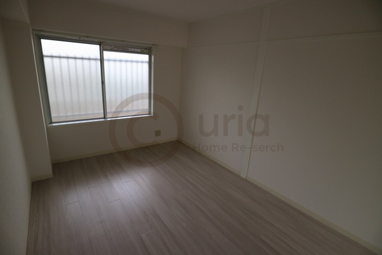 反高苑の居間・リビング