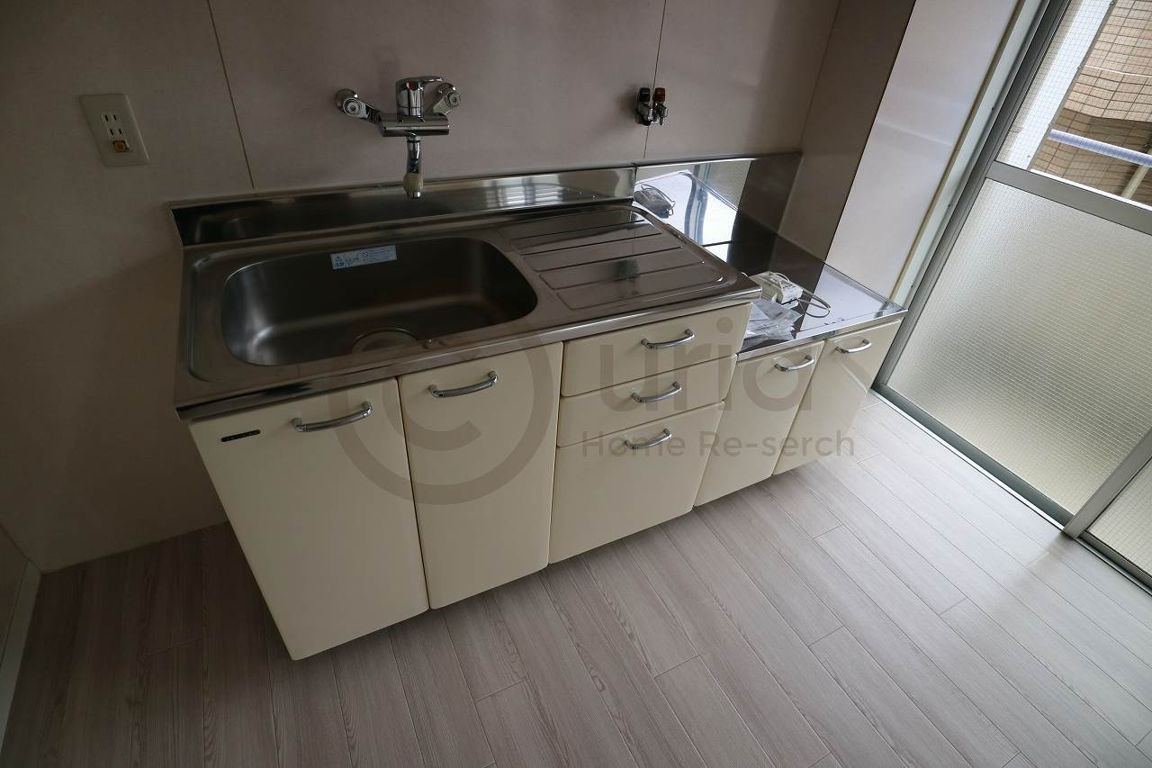 反高苑のキッチン