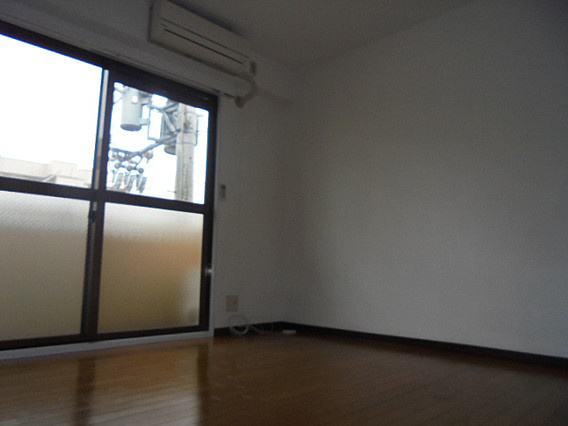 ＣＬプレースの洋室