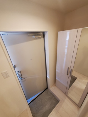 【玄関】 | メシル新大阪 | 綺麗な玄関です。