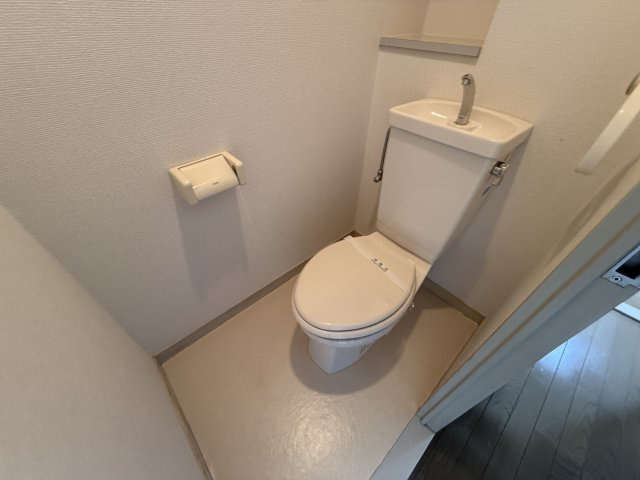 シャトー柴原のトイレ