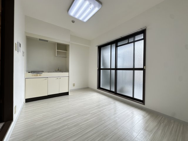 スカイハイツ苅田の居間・リビング