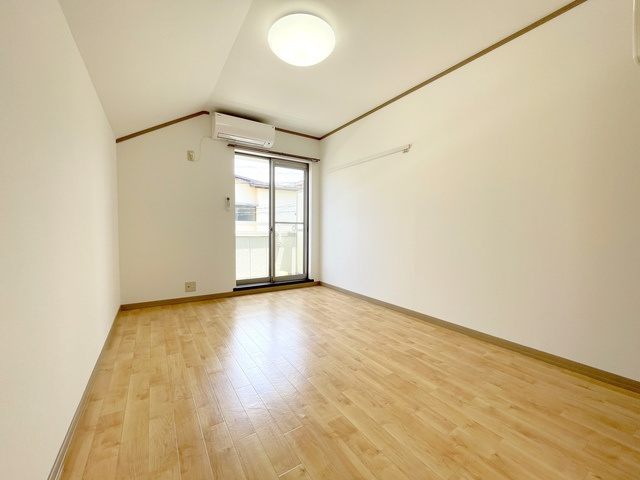 ハイムカメリアの居間・リビング|★洋室6帖★※写真は別号室