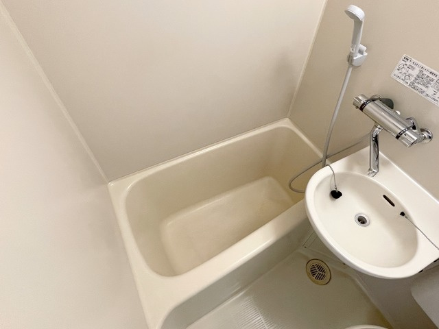 ハイムカメリアの浴室|★バストイレ別★※写真は別号室