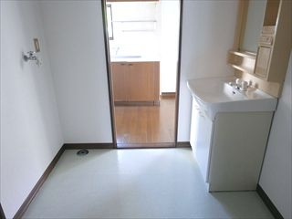 口田南　安藤邸の洗面所