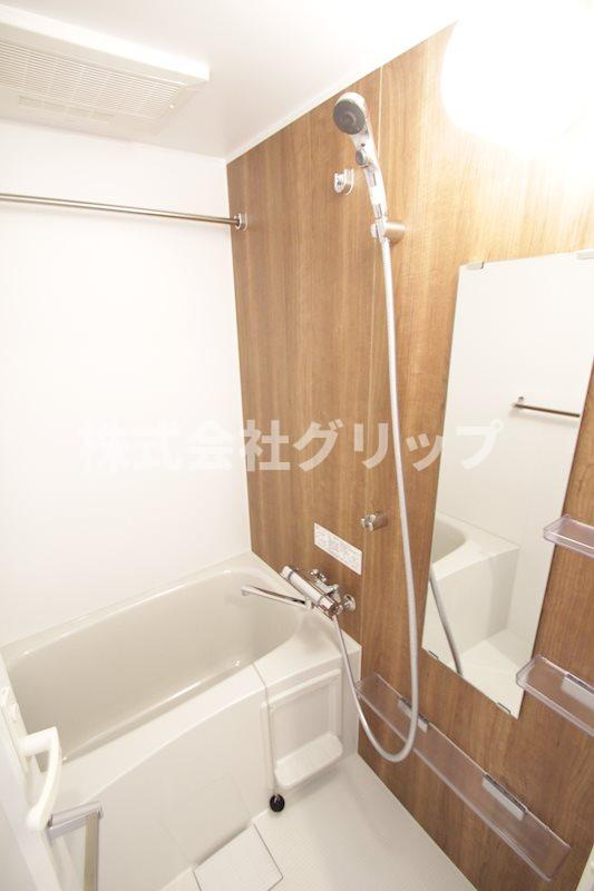 スパシエ東神奈川の浴室
