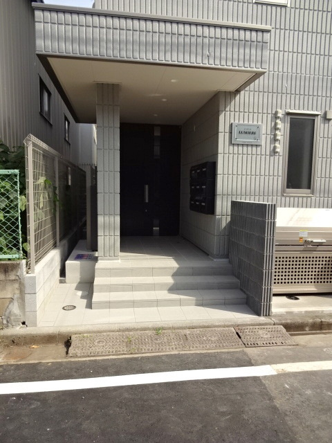 ル・ミエールのエントランス|★オートロック付きエントランス★