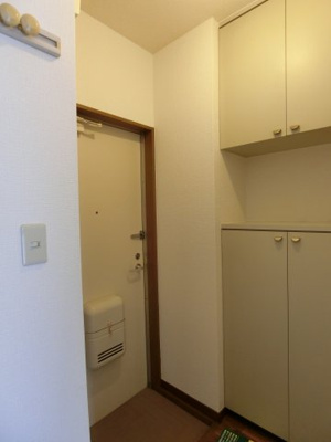 【玄関】 | エステートピアイズミ