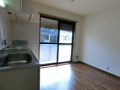 【洋室】 | エステートピアイズミ