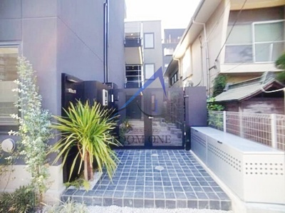 ｔｒｉａｓ．Ｎのエントランス|エントランスです。