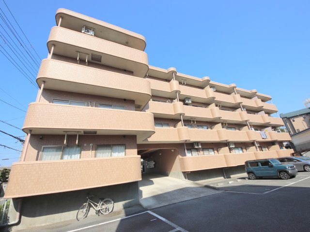 奈良市三碓３丁目の賃貸マンションの外観