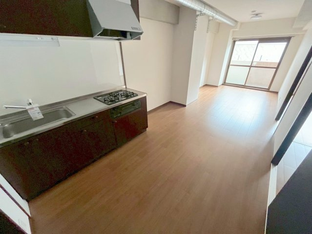奈良市三碓３丁目の賃貸マンションの居間・リビング