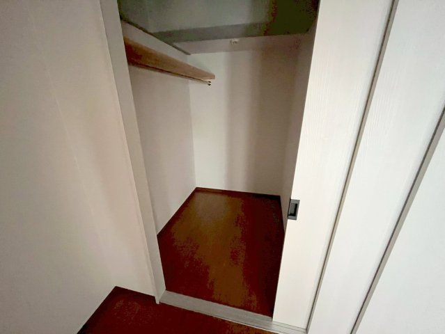 奈良市三碓３丁目の賃貸マンションの収納