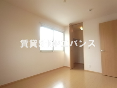 【寝室】 | サニーコートⅢ | ゆとりの広さです