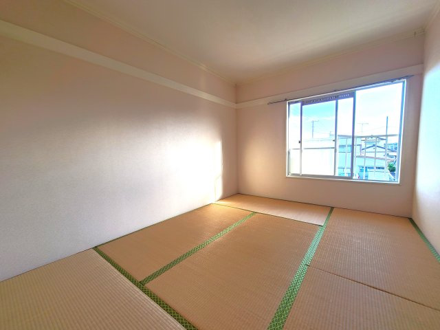 第二丸善富士見ハイツ の和室