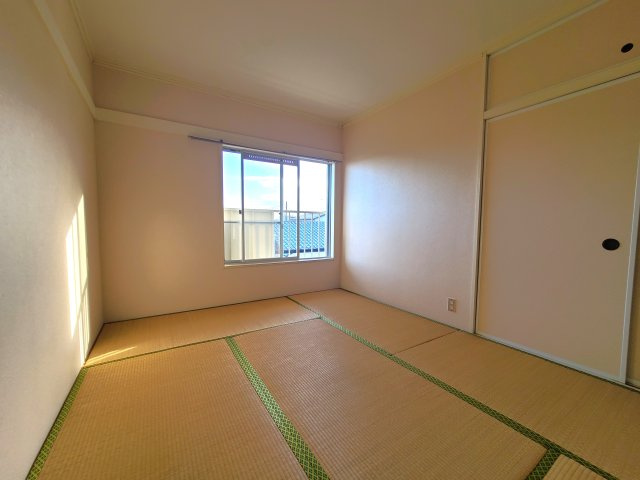 第二丸善富士見ハイツ の和室