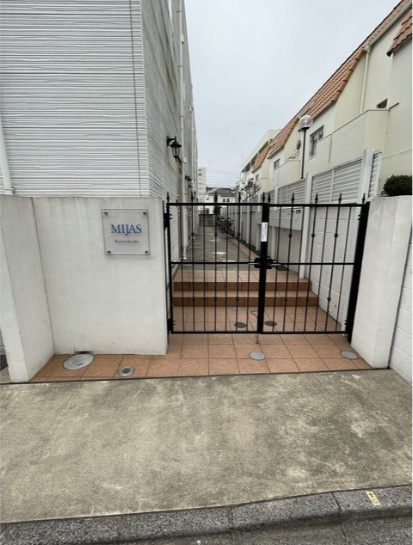 ミハス上高井戸のエントランス