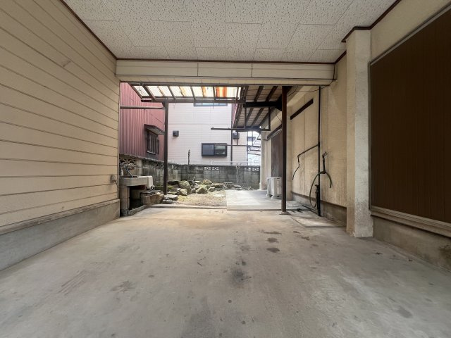 網干区坂出戸建の駐車場