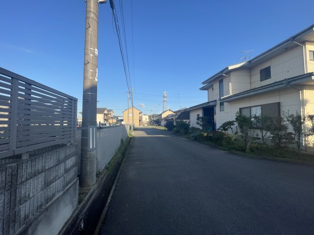 新築戸建・新築建売　福島市瀬上町字桜町【ZEH水準住宅】瀬上小・北信中の前面道路含む現地写真