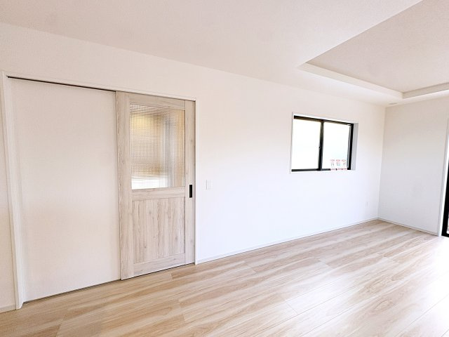 新築戸建・新築建売　福島市瀬上町字桜町【ZEH水準住宅】瀬上小・北信中の玄関|同社施工例