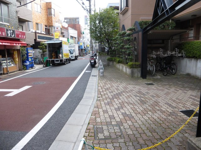 世田谷区太子堂２丁目の駐車場