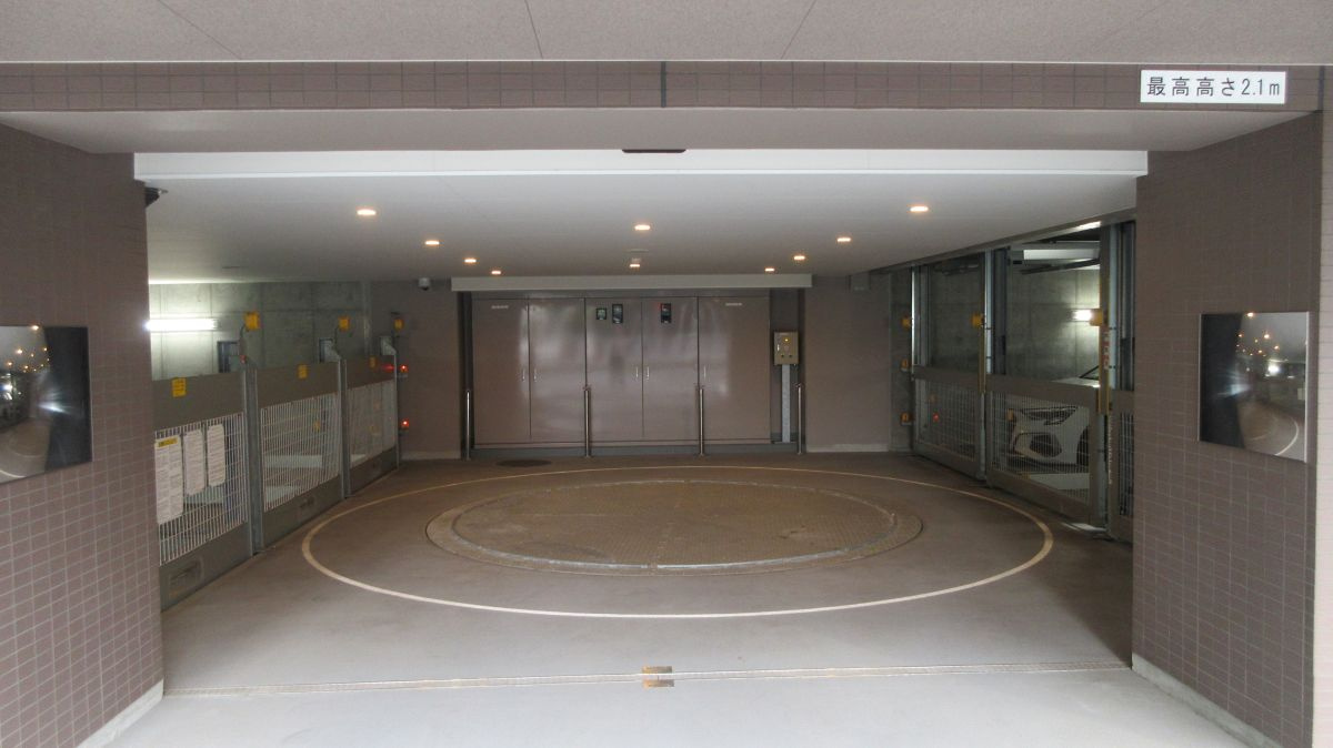 横浜市西区桜木町６丁目の駐車場