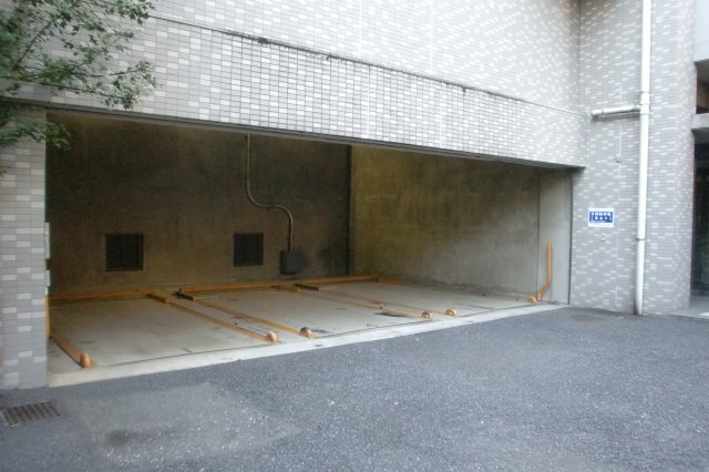 千代田区五番町の駐車場
