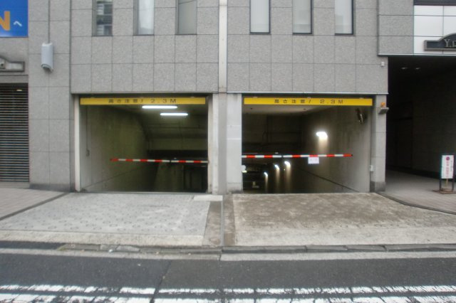 横浜市中区弥生町２丁目の駐車場