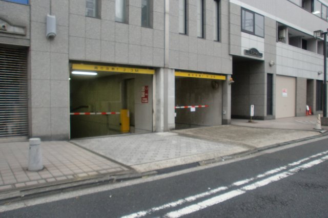 横浜市中区弥生町２丁目の駐車場