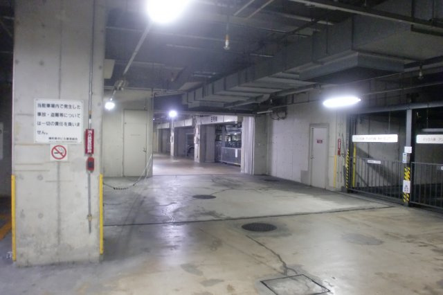 横浜市中区弥生町２丁目の駐車場