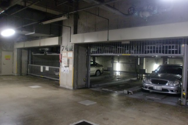 横浜市中区弥生町２丁目の駐車場